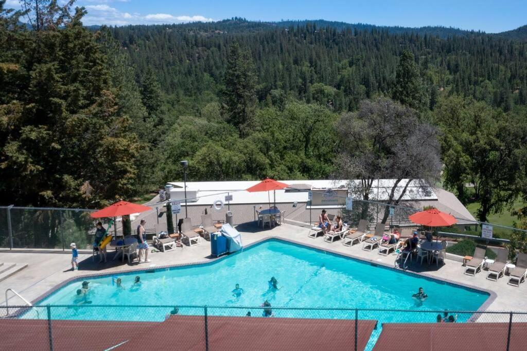 New Luxury Lake House In Pine Mountain Lake Close To Yosemite! Perfect For All Seasons! Great For Retreats, Getaways, Celebrations, And More! Groveland Buitenkant foto