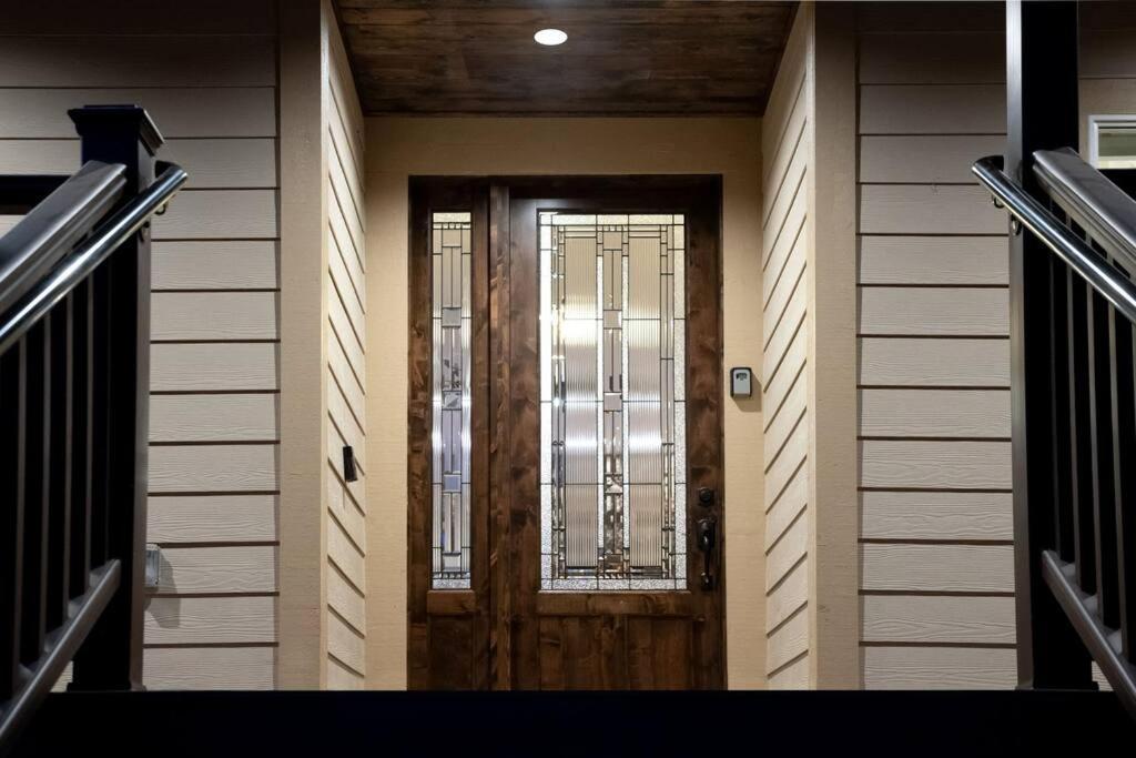 New Luxury Lake House In Pine Mountain Lake Close To Yosemite! Perfect For All Seasons! Great For Retreats, Getaways, Celebrations, And More! Groveland Buitenkant foto