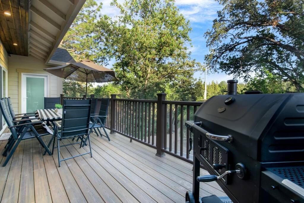 New Luxury Lake House In Pine Mountain Lake Close To Yosemite! Perfect For All Seasons! Great For Retreats, Getaways, Celebrations, And More! Groveland Buitenkant foto
