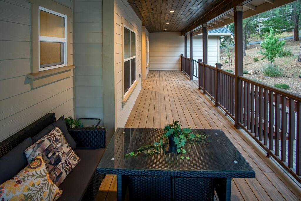 New Luxury Lake House In Pine Mountain Lake Close To Yosemite! Perfect For All Seasons! Great For Retreats, Getaways, Celebrations, And More! Groveland Buitenkant foto