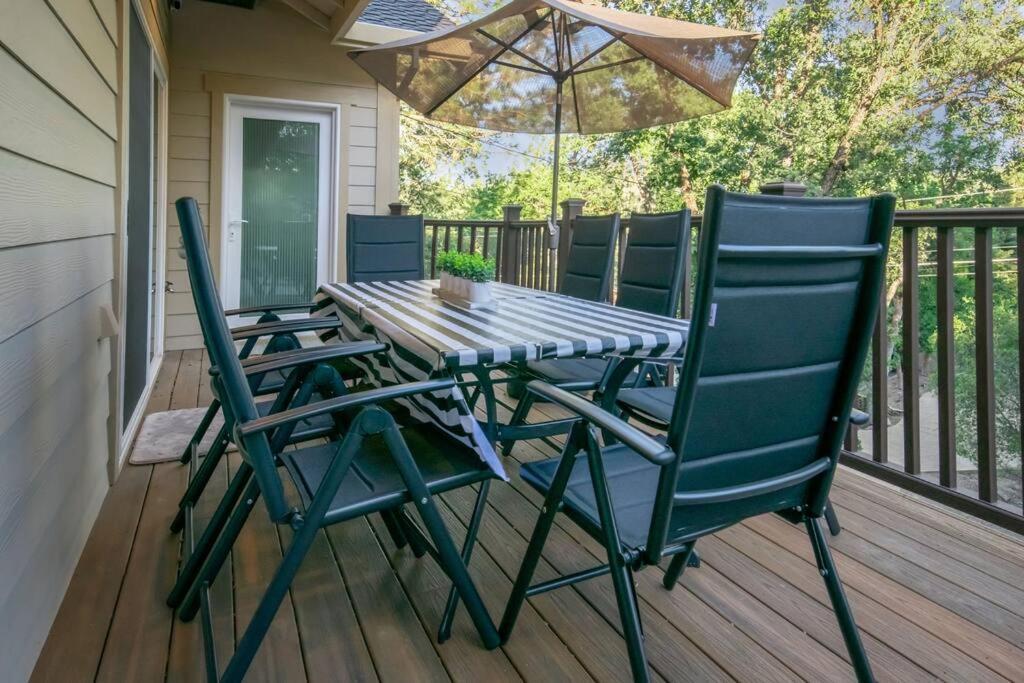 New Luxury Lake House In Pine Mountain Lake Close To Yosemite! Perfect For All Seasons! Great For Retreats, Getaways, Celebrations, And More! Groveland Buitenkant foto