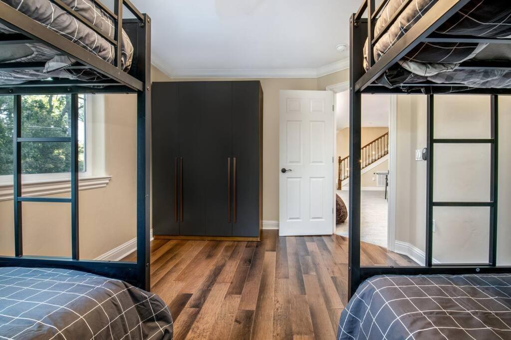New Luxury Lake House In Pine Mountain Lake Close To Yosemite! Perfect For All Seasons! Great For Retreats, Getaways, Celebrations, And More! Groveland Buitenkant foto