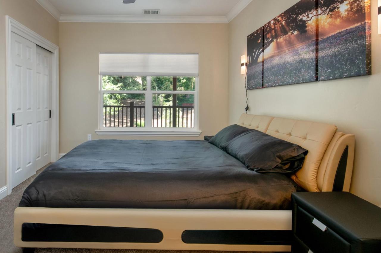 New Luxury Lake House In Pine Mountain Lake Close To Yosemite! Perfect For All Seasons! Great For Retreats, Getaways, Celebrations, And More! Groveland Buitenkant foto