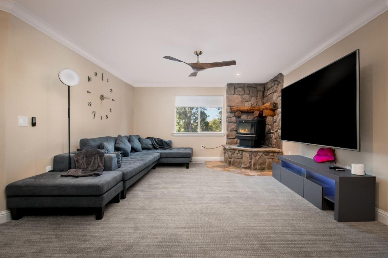 New Luxury Lake House In Pine Mountain Lake Close To Yosemite! Perfect For All Seasons! Great For Retreats, Getaways, Celebrations, And More! Groveland Buitenkant foto